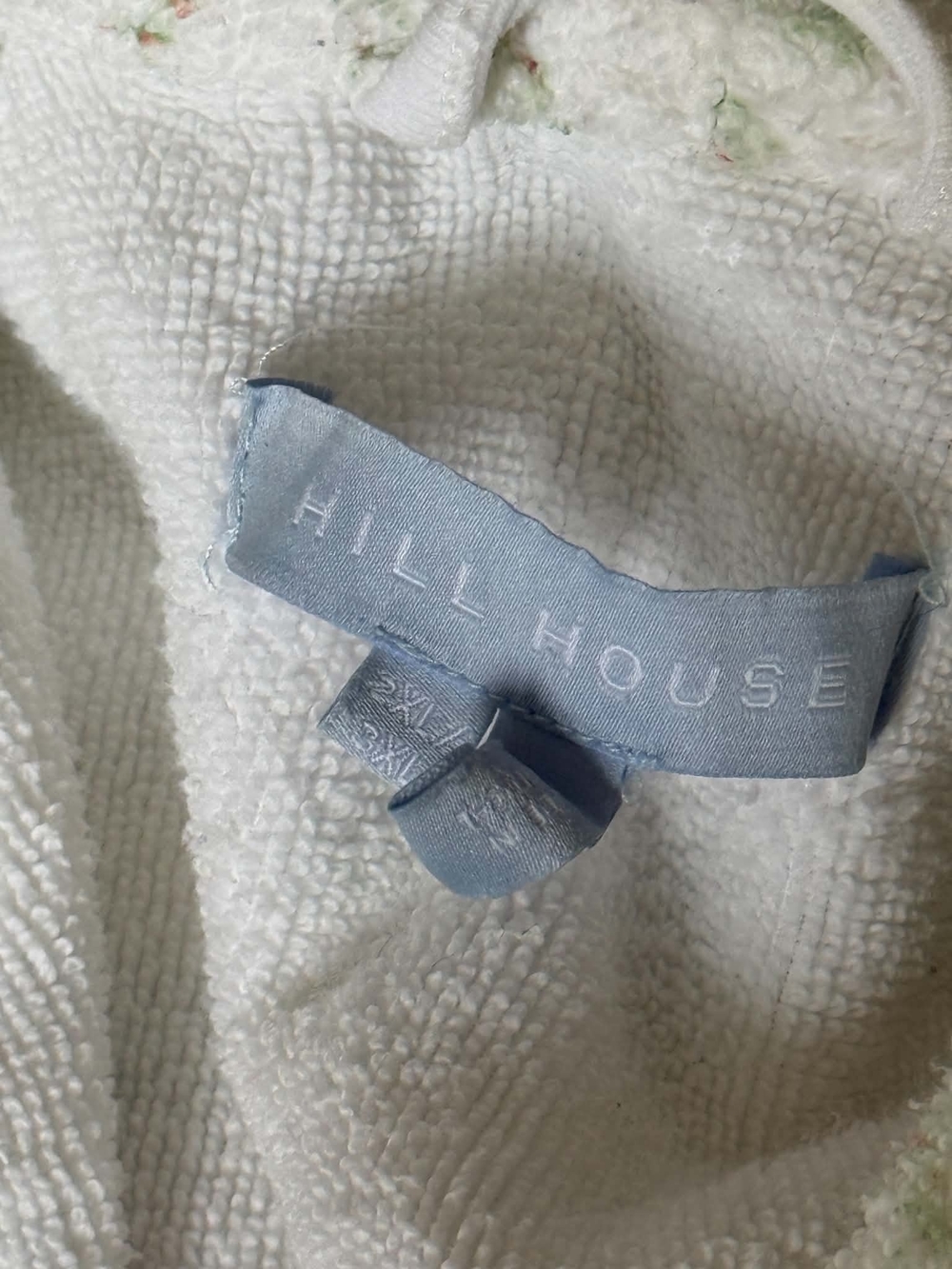 Hill House Robe ( The Hotel Robe-Pastel Trellis ) - Picture 2 of 6